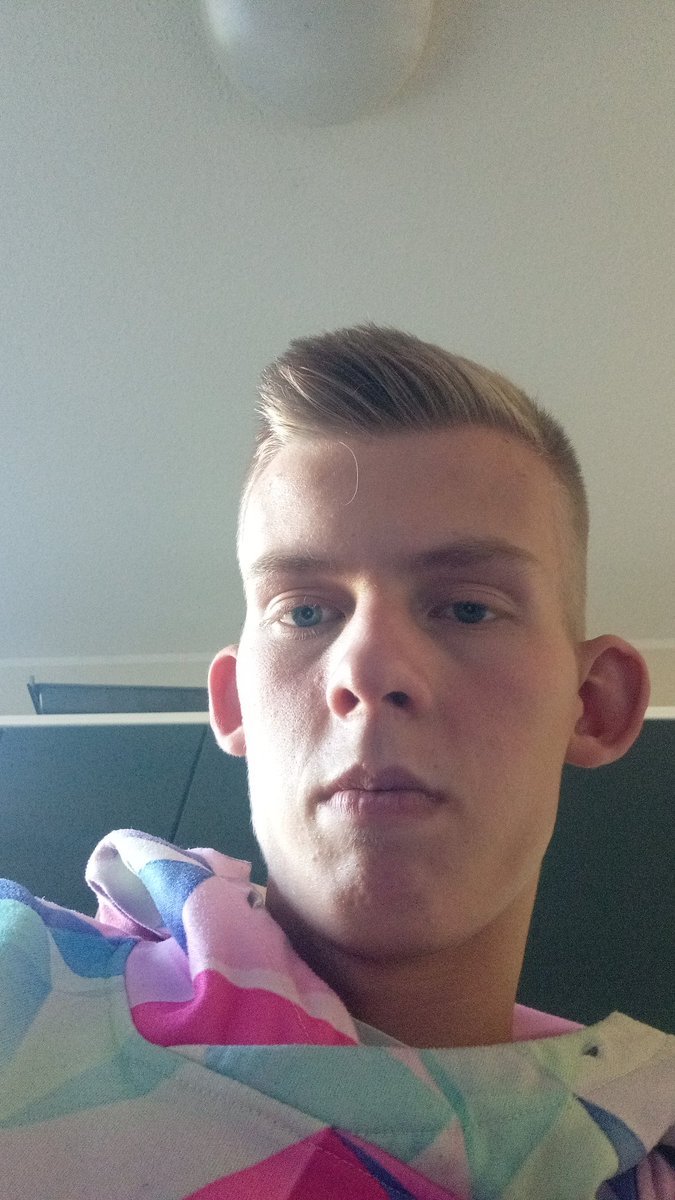 Hey Leute was geht?? Gute Nacht Twitter