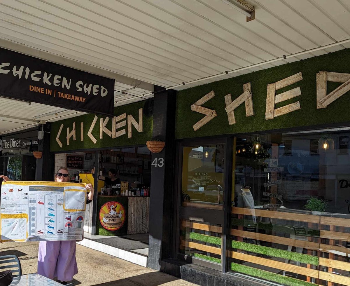 Come on down to the chicken shed (P3-6, Auditorium A/B/D) this afternoon to see my poster on tweaking the chicken beak.🐥🐔🐓 #ICM2023