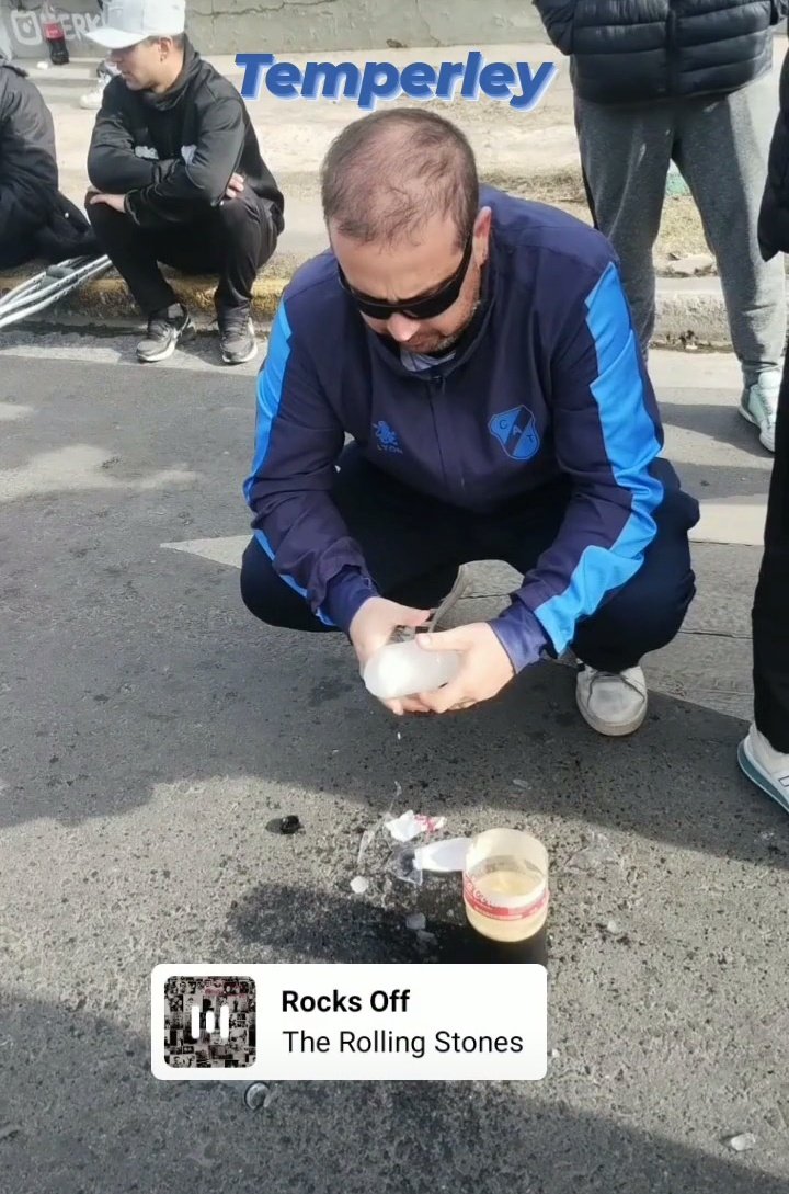 Y si el profeta deja de hacerse el Aeronáutico y se dedica solo al escabio y a la tribuna?

Marcelo "Botella cortada" Belleli

<a href="/ptambu/">Paola Tamburelli</a> <a href="/MercedesCabezas/">Maria Mercedes Cabezas</a>
<a href="/BelelliMarcelo/">Marcelo Belelli</a> <a href="/marcelocancinos/">Marcelo CANCINOS 🇦🇷</a> <a href="/CarlaVMancini/">Carla Mancini</a>