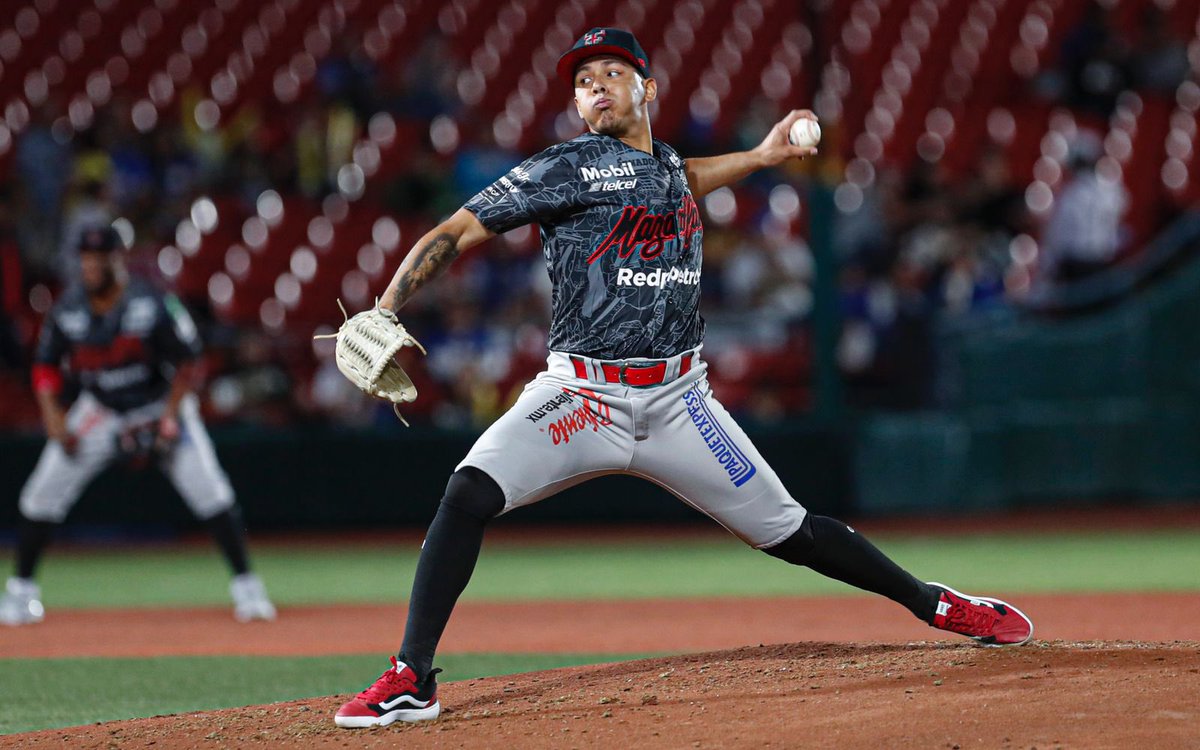 Te dejamos los números al momento, de algunos de nuestros jugadores en #LMB 

Braulio Torres-Pérez (Olmecas de Tabasco)
ERA 2.42 
10 W
74.1 IP
54K
29 R

Gerardo Gutiérrez (Él Águila de Veracruz)
ERA 1.37
19.2 IP
23 K
3 R

Alejandro Soto (Él Águila de Veracruz)
ERA 2.43
5W
59.1 IP