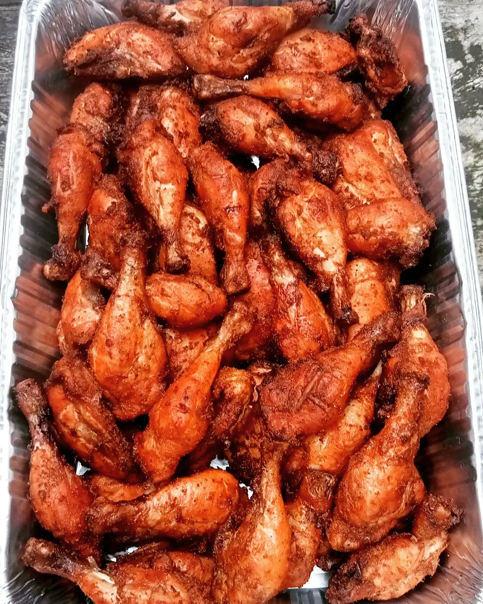 fweshofficials's tweet photo. Healthiest Choice = Healthiest Struggle! Grilling at its BEST with FWESH. #grill #barbecue #bbq #chicken #fwesh #fweshbasketsfoods #FWESHmakesRightsmallChops https://t.co/Dt7CHwtdqR