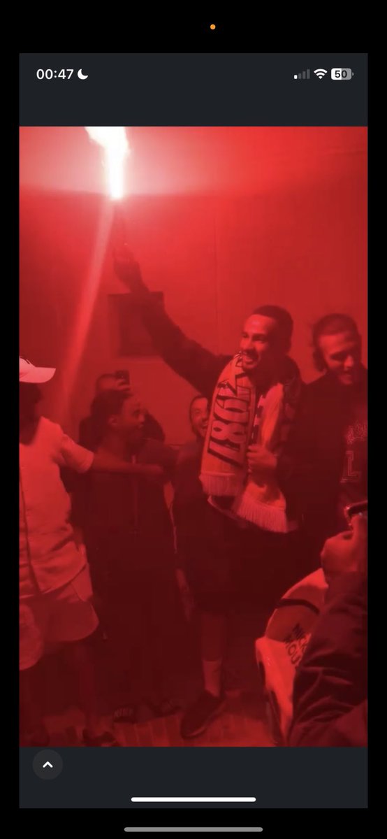 IlanRbsnOM's tweet photo. VAMOSSSS 🇸🇳🔵⚪️❤️
Via @Neysalepoulpe 

#TeamOM / #MercatOM 🔥🔥🔥🔥🔥 https://t.co/1tJ0iqMmug