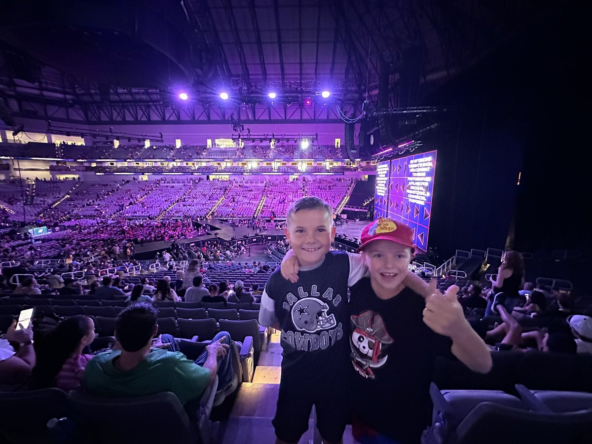 chrisweave tweet picture
