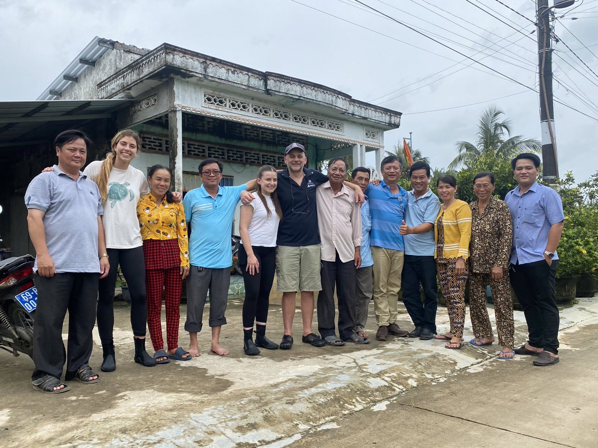 A great day spent with our collaborating farmers, government staff and UNSW interns at Tan Bang Commune in the Mekong Delta. Our last trial produced a good crop of shrimp. So happy to see the farmers again😃 <a href="/UNSWScience/">UNSW Science</a> <a href="/unswbees/">UNSW Biological, Earth and Environmental Sciences</a> <a href="/unswcmsi/">UNSW CMSI</a> <a href="/UnswWater/">UNSW Global Water Institute</a> <a href="/Mel_Abdallah/">Melissa Abdallah</a>