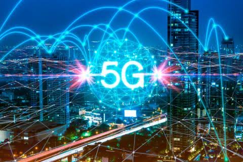 TAGACAT's tweet photo. Velocidad promedio de descarga en red 5G (Mbps):

🇵🇪 Perú - 48.2 😢 
🇮🇩 Indonesia - 59.7
🇦🇷 Argentina - 59.9
🇵🇱 Polonia - 80.1
🇨🇿 Chequia - 91.3
🇹🇭 Tailandia - 99.7
🇮🇹 Italia - 121.2
🇬🇧 Reino Unido - 124.4
🇵🇭 Filipinas - 136.5
🇺🇸 EE.UU. - 138.2
🇳🇱 Países Bajos - 140.1
🇭🇺 Hungría - 141.5
🇩🇪 Alemania - 143.2
🇨🇦 Canadá - 144.1
🇵🇷 Puerto Rico - 146.3
🇷🇴 Rumania - 154.9
🇬🇷 Grecia - 155.2
🇯🇵 Japón - 156.5
🇨🇱 Chile - 158.4
🇪🇸 España - 160.9
🇮🇪 Irlanda - 166.9
🇧🇪 Bélgica - 171.4
🇦🇹 Austria - 177.2
🇦🇺 Australia - 182.3
🇲🇽 México - 188.5
🇨🇭 Suiza - 189.5
🇿🇦 Sudáfrica - 191.2
🇻🇳 Vietnam - 217.8
🇫🇷 Francia - 222.6
🇫🇮 Finlandia - 224.4
🇸🇦 Arabia Saudita - 227.4
🇵🇹 Portugal - 234.2
🇭🇷 Croacia - 239.3
🇳🇴 Noruega - 244.9
🇮🇱 Israel - 261.3
🇩🇰 Dinamarca - 273.4
🇸🇪 Suecia - 274.6
🇦🇪 EAU - 298.4
🇧🇬 Bulgaria - 300.4
🇮🇳 India - 301.6
🇲🇾 Malasia - 322.7
🇧🇷 Brasil - 346.4
🇸🇬 Singapur - 376.8
🇰🇷 Corea del Sur - 432.5