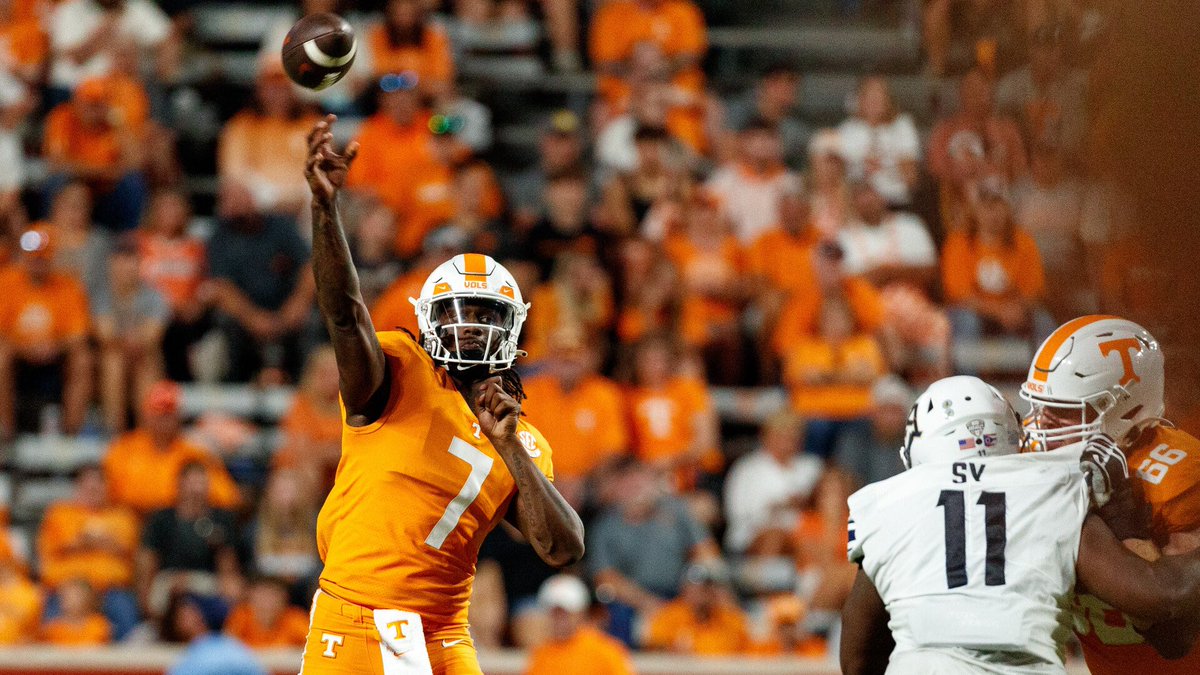 SatDownSouth's tweet photo. Over the past 2 years… Tennessee has had 

- Pitcher who can throw 105 mph 
- QB who can throw a football 90+ yards
- WR who can run faster than Tyreek Hill (24 mph) https://t.co/EcTCLMpZlR