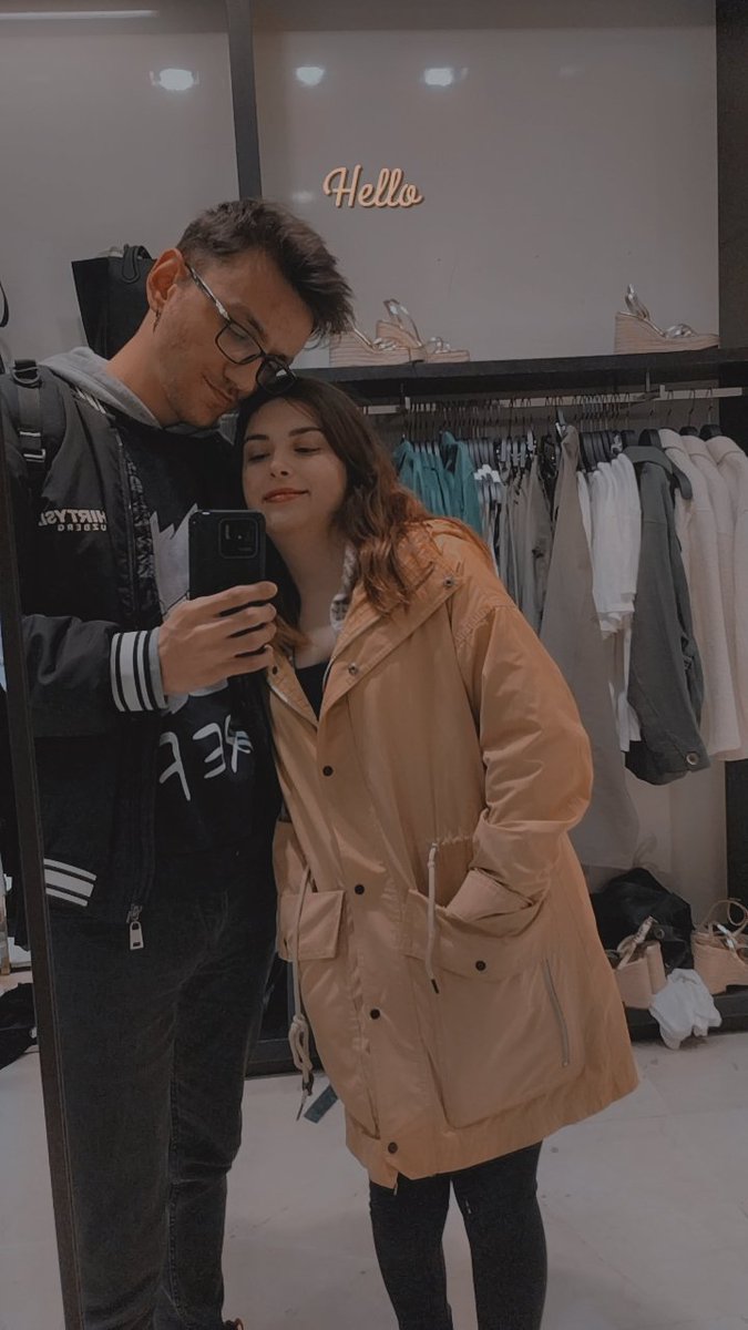 sen cok komiksin eraycim 🧿 ama hanimin hic komik olmayan biri cikti 🥸