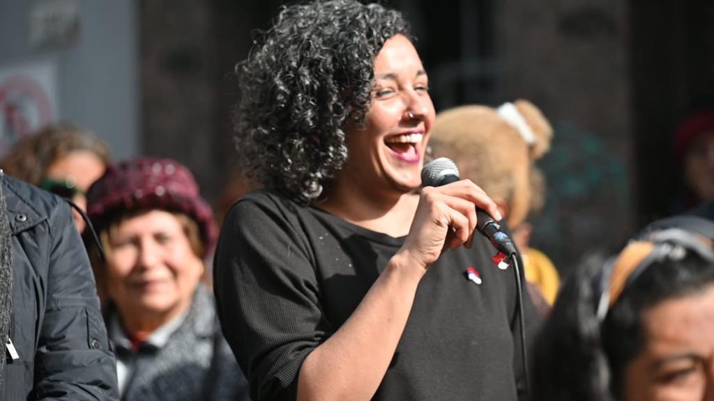 Frente_Amplio's tweet photo. ¡Sin feminismos no hay justicia social! 🟣 Un fin de semana, 1600 personas debatiendo, el Frente Amplio y su Primer Encuentro Nacional de Feminismos.

#EFE1 https://t.co/555Nhw81vm