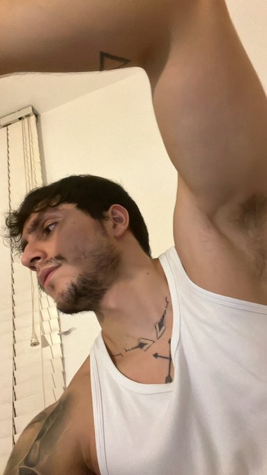 Birthday time 26!🎂 https://t.co/h62g2eV9wC