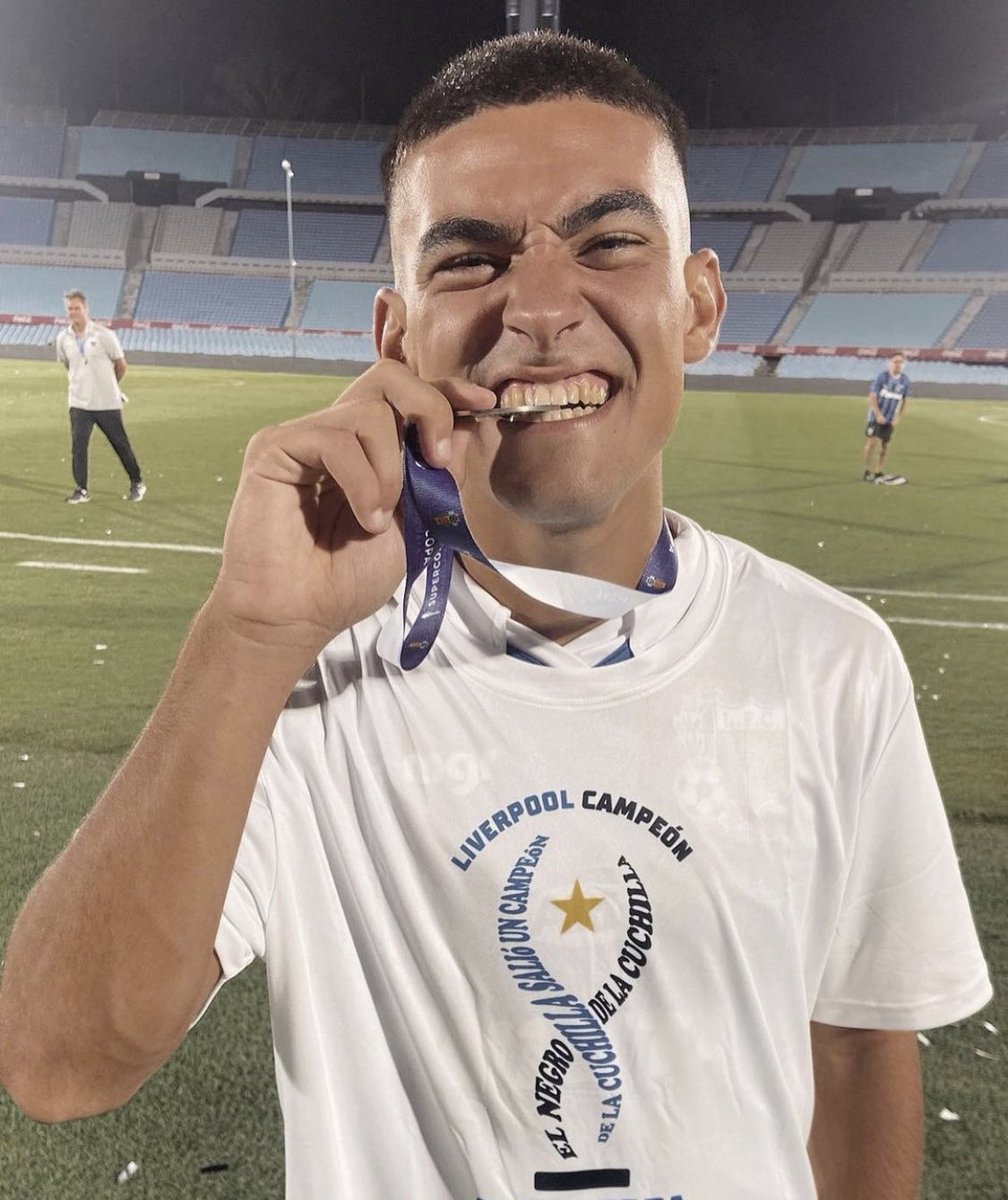 SentGranate's tweet photo. ⚠️ ¡LLEGA EL PRIMERO! 

👉 Gonzalo Perez será nuevo jugador de Lanús. El central llega el martes, se revisa el jueves y si todo sale bien se sumará a préstamo a Lanús 🇱🇻 https://t.co/1Zh2yeISHZ