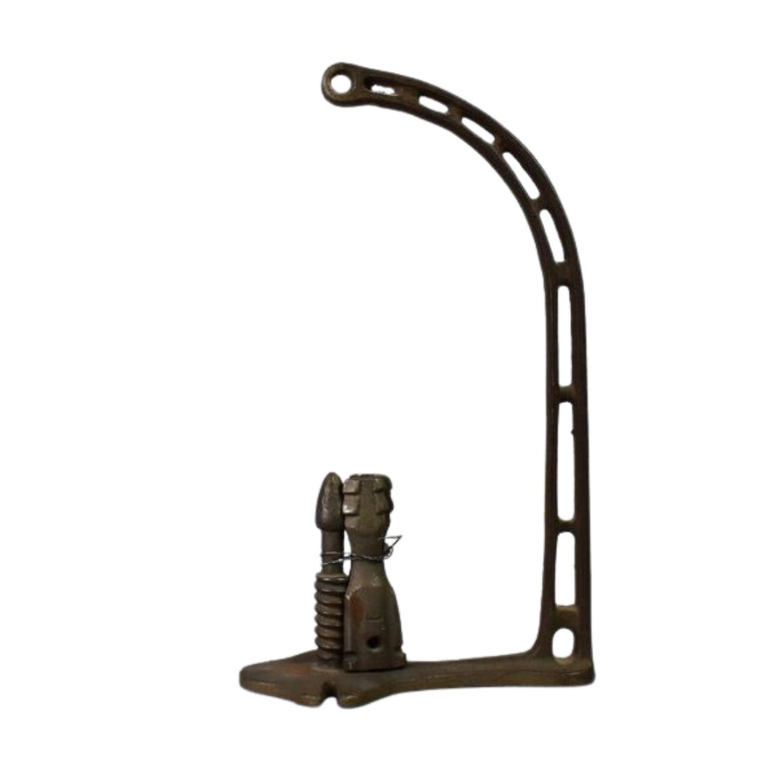 We really don’t mean to string you along, but we need you help to solve this week’s #WhatsItWednesday mystery! Something like this would have made its home on a general store counter. Can you help us untangle this artifact’s true purpose?  #MysteryObject #CollectionExploration