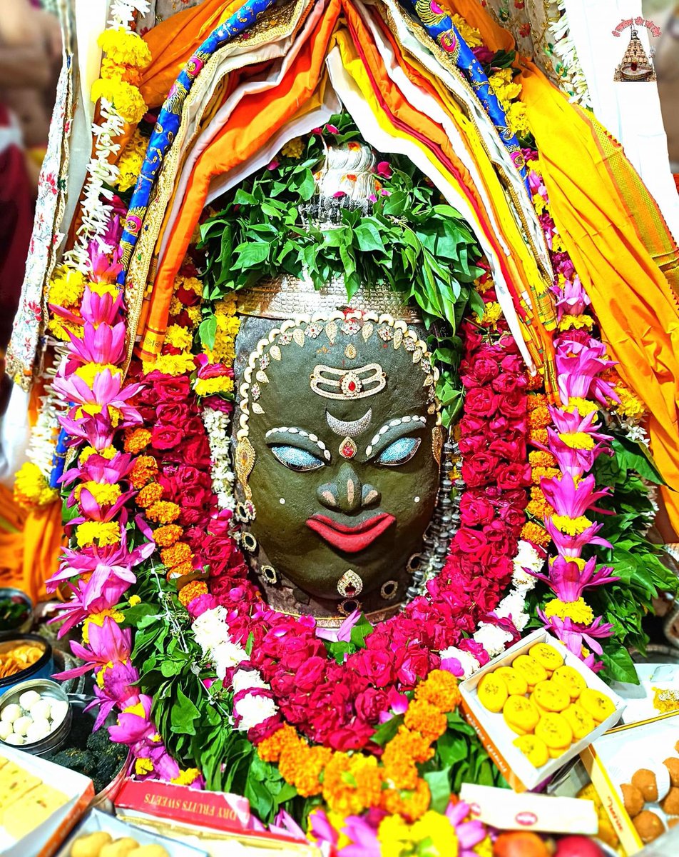 श्री महाकालेश्वर ज्योतिर्लिंग जी के आज के भस्म आरती श्रृंगार दिव्य दर्शन 31.07.2023