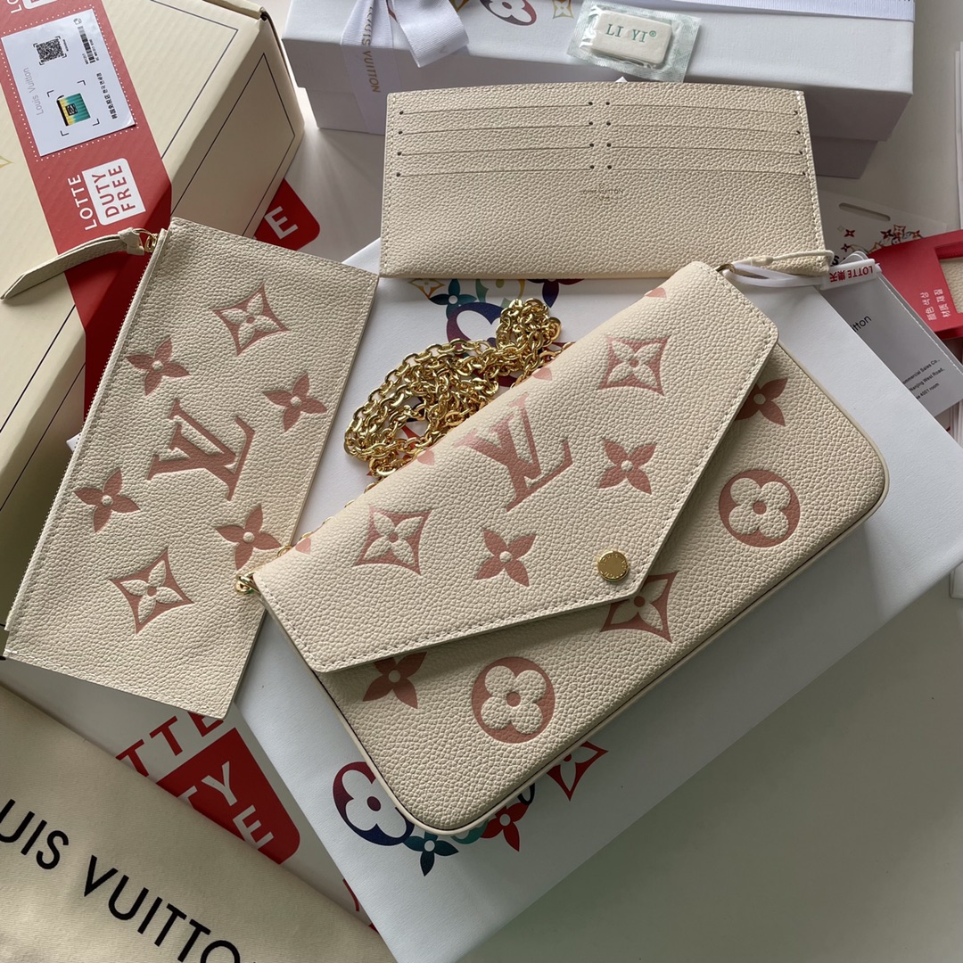 zhouyanjin2's tweet photo. 奢侈品專櫃 新款探物
burberry 巴寶莉
迪奧 dior 
lv 路易威登
#臺灣
#臺北車站
#DiorSummer24 
#高雄
#精品特惠 https://t.co/eJ471RG5BI