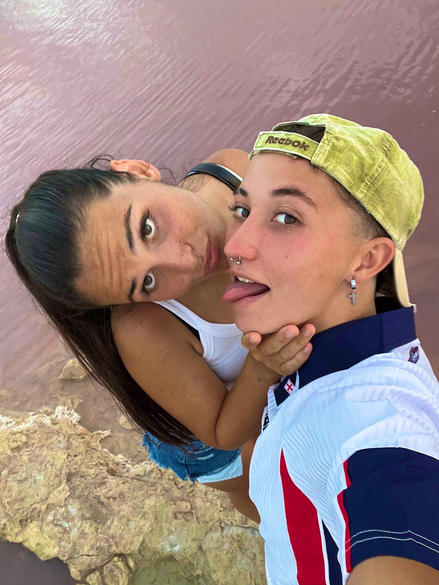 cxndelxgnlz's tweet photo. eres casa❤️‍🩹 https://t.co/GlVwiEuVxL