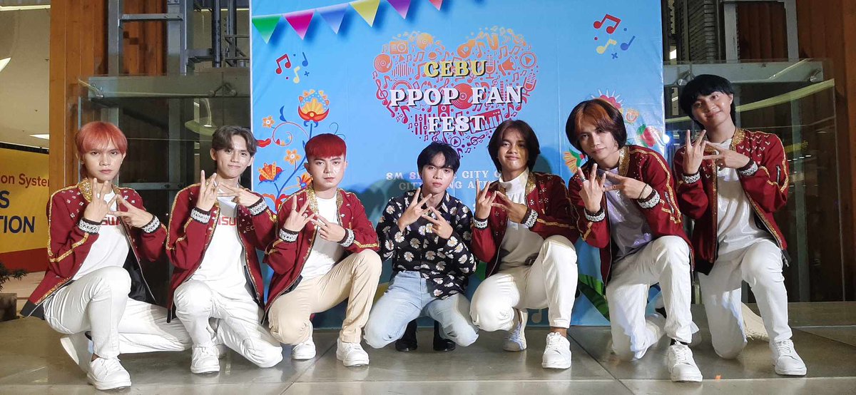 Elites_OFC's tweet photo. Thank you so much @cebu_ppop_s
for inviting our boys at PPOP FAN FEST CEBU!!!!
HOPE YOU ENJOY THEIR PERFORMANCE!!!!!!!!!โค
DAGHANG SALAMAT CEBUANOS โค
#CebuPPopFanFest2023 #CPFF23
#VIP #VIP_ECHO #VIP_SEVEN #VIP_KDY #VIP_LAESYH #VIP_JAY #VIP_JL #VIP_FRANCE https://t.co/3cy0WrEiXm