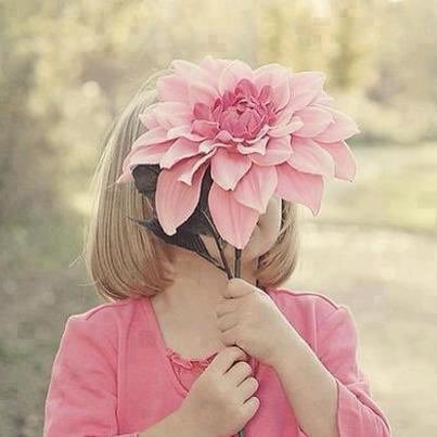 •••

إلى رفيقاتي هنا ..
إلى مَن كنّ إضافة مميّزة في حياتي ..

أنا ممتنّة ..

<a href="/B_rincess2/">나탈리➪𝑁𝑎𝑡𝑎𝑙𝑖𝑒</a> 
<a href="/Najat_1401/">سحابة عموديّة</a> 
<a href="/omyazed6/">ليلى البكري</a>
<a href="/Sukaina_art1/">سُكينة الشريف</a> 
<a href="/samahaljefri1/">Dr. Samah Aljefri</a> 
<a href="/ummuham04270690/">🦋••أُم مُحمد••🦋</a> 
<a href="/allhurabee/">أ. منى</a> 

#يوم_الصداقه_العالمي 
 #اشتقنا_لبعض_الناس