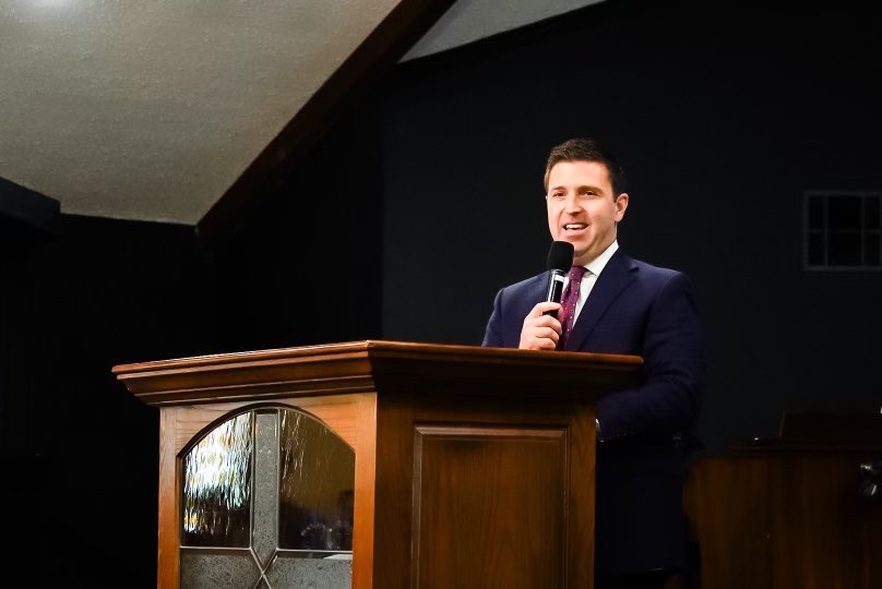 thebridgeloves's tweet photo. Listen to “The Transforming Power of His Glory” preached by Nathan Hulsman on YT! ❤️ https://t.co/WKHAXnFthB