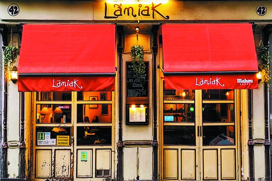 _MADtime's tweet photo. Sal de cañas por #LaLatina (y acierta con #Lamiak) y otros 99 planes que hacer en agosto en Madrid: https://t.co/fStxsKLNp1 https://t.co/osnAjNKwfI