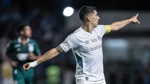 Grêmio arranca empate contra o Goiás, mas se distancia de briga pela liderança do Brasileirão