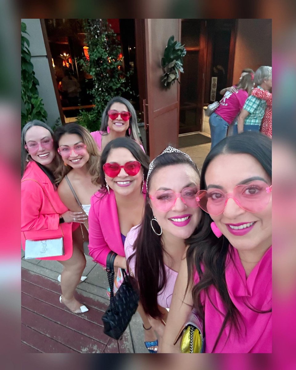 Let_marieg's tweet photo. Love our Traditional Girls night 💞and a getting in a Sunday Funday (Brunch my fav) 🥂🍸

Come on Barbie's lets go party! Great movie last night 💕 

"Every night is a girls night" 🩷 -Barbie
#loveus https://t.co/Pi8Mwl1hgL