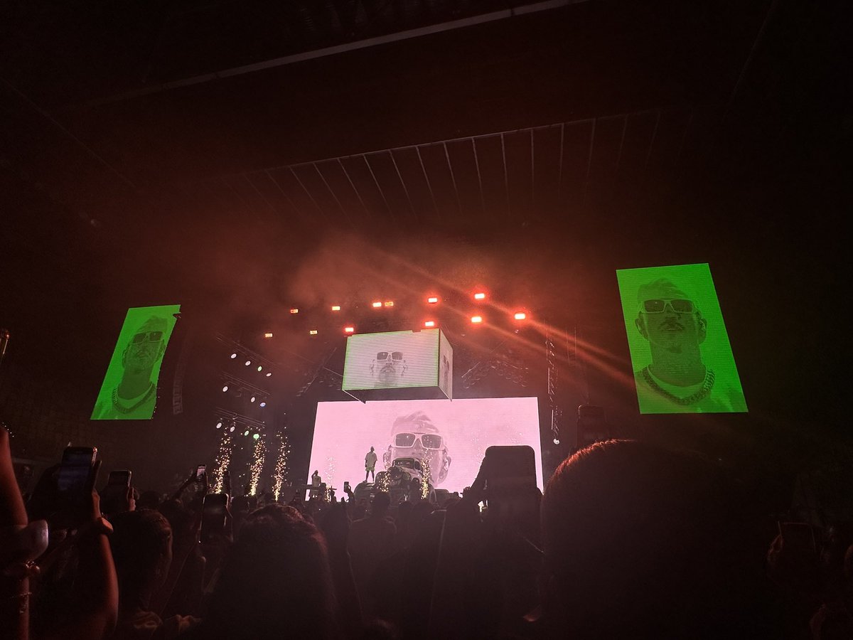 jeeaperez18's tweet photo. Me falta vida pa superar este concierto lo tengo clarísimo https://t.co/dAVx5CAk83