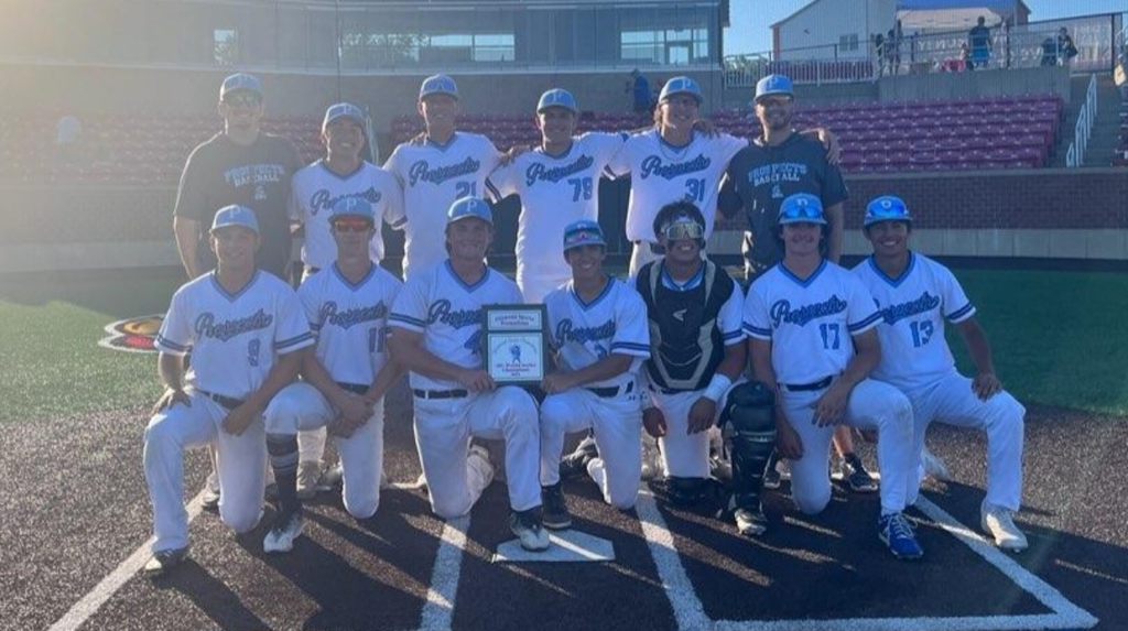 DiamondSportsPr's tweet photo. #DSPTournamentChampion | MWFP  Walsh | Jul 27-Jul 30 DSP 18U World Series | Team photo is also on the #DSPWebsite in the #DSPTeamChampionsPhotos section @midwestfuture  DB5D https://t.co/71eNtrytgU
