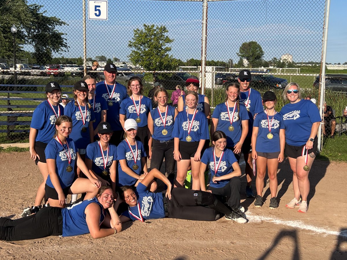 sianson79's tweet photo. Congratulations Kingsville Intermediate girls’ slo-pitch for winning the wrap-up tournament. Thanks to coaches ⁦@TrishAllsop⁩, Steve and Jason for their work and dedication. https://t.co/VQ36psoTXa