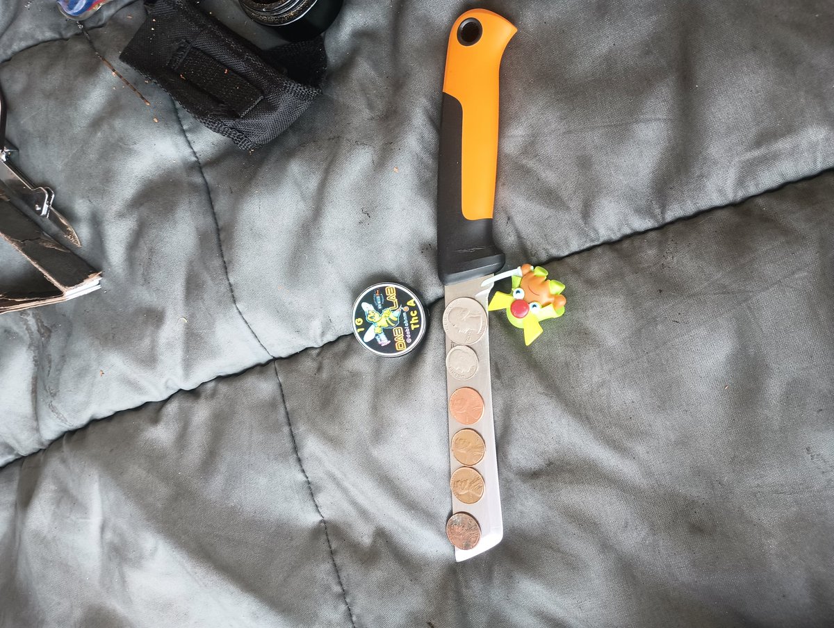randylettz's tweet photo. #ninjathai #coinbattle #zipblade #420espanola #latenight #trades https://t.co/weYVullO5D