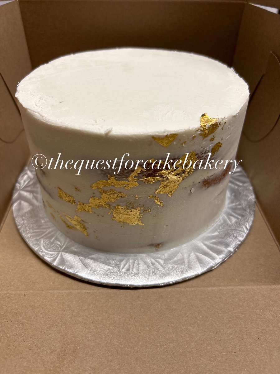 thequestbakery's tweet photo. A few cakes and cupcakes from the weekend. #nutfree #treenutfree #orangevilleontario #birthdaycakes #cupcakes https://t.co/jbYCjotajf