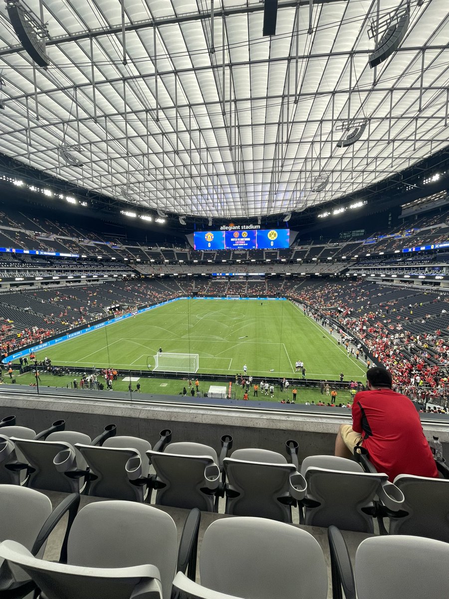 randeep_Singh's tweet photo. Come on you reds #MUFC #MUTOUR23 https://t.co/JowmUgc3yv