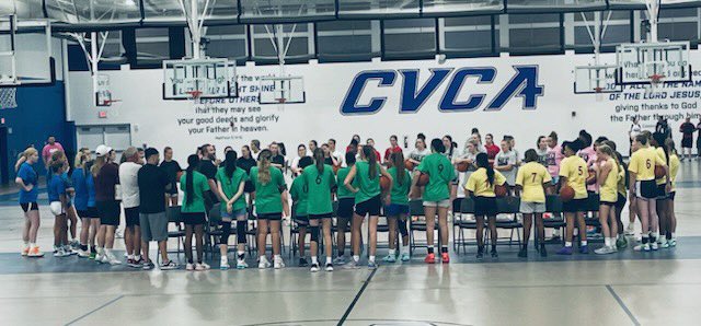 SammyRussell_12's tweet photo. Thank you @HOFHuddle_Rich for another amazing opportunity to play in front of so many college coaches today at the #NEOshowcase!! https://t.co/KUje5sYM8P