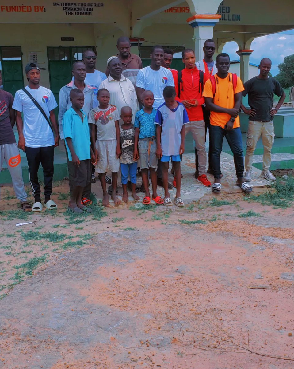 SJKYASSOCIATION's tweet photo. #Undate.
After we completed drilling and installing the new water borehole at Sibito Village and repaired the malfunctioned borehole at Sibito Health Post a few months ago.
Which was funded by AMANA FOUNDATION. https://t.co/j2AtsbI1od