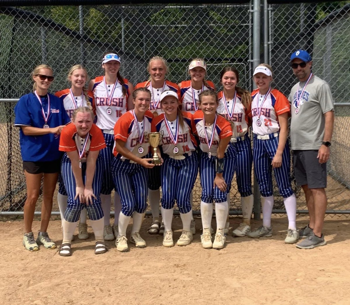 sara_theis_'s tweet photo. Owatonna Crush 18U
🏅4th Place 
NAFA Northern Nationals
- Top 4 out of 74 teams - 
Their only 2 losses were against the teams that took 1st &amp; 2nd! 
⭐️These ladies know how to battle, fight and NEVER give up!  
#OwatonnaProud 
@OPP__Sports @WeisbrodJon @otownfastpitch https://t.co/xU5vWBZ0c2