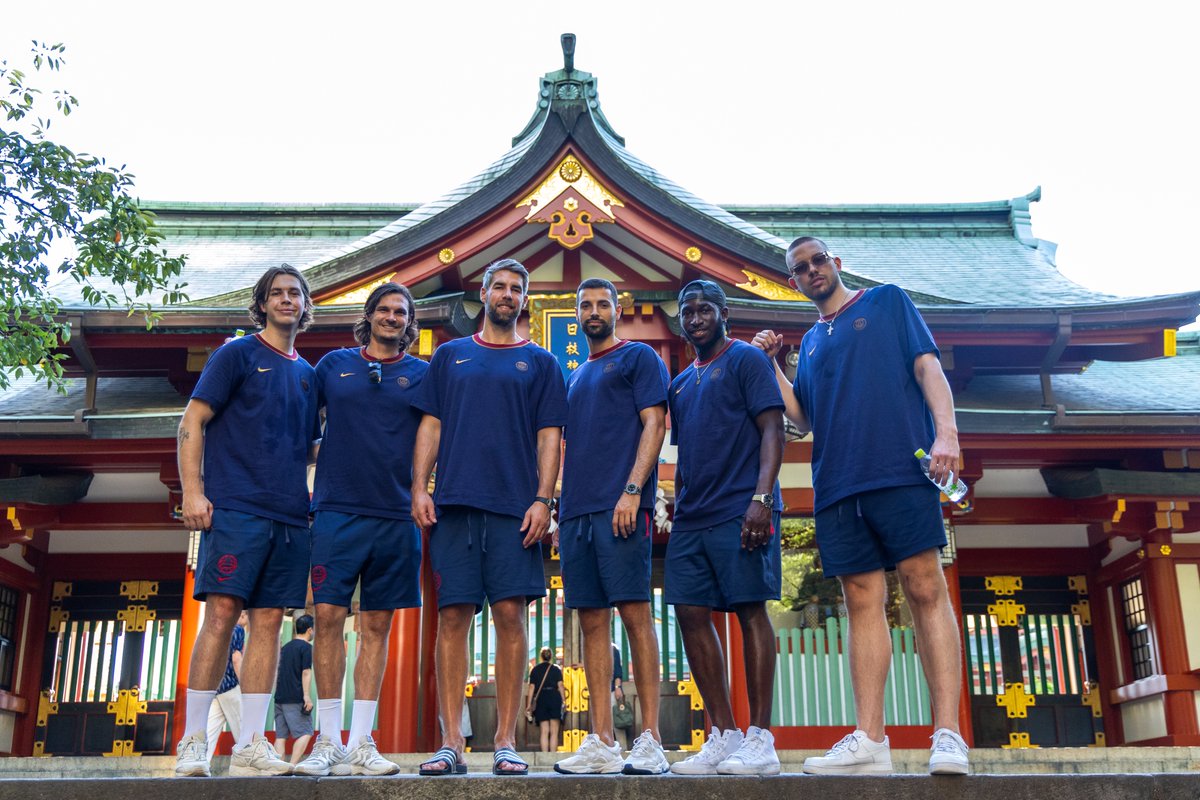 PSGJapan's tweet photo. 🤾 パリ・サン＝ジェルマンのハンドボールチーム @psghand は東京を巡る🗼

#PSGJapanTour2023 https://t.co/QDXVjNsf0J