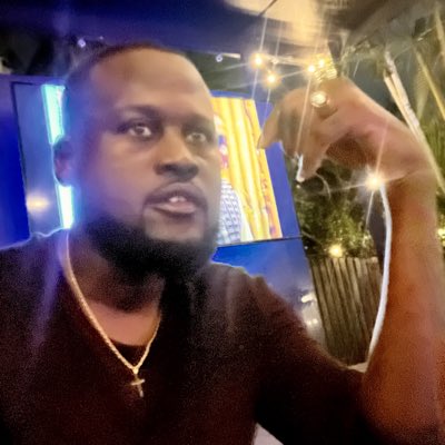 urban_chv's tweet photo. #NewProfilePic https://t.co/tulXnVpSev