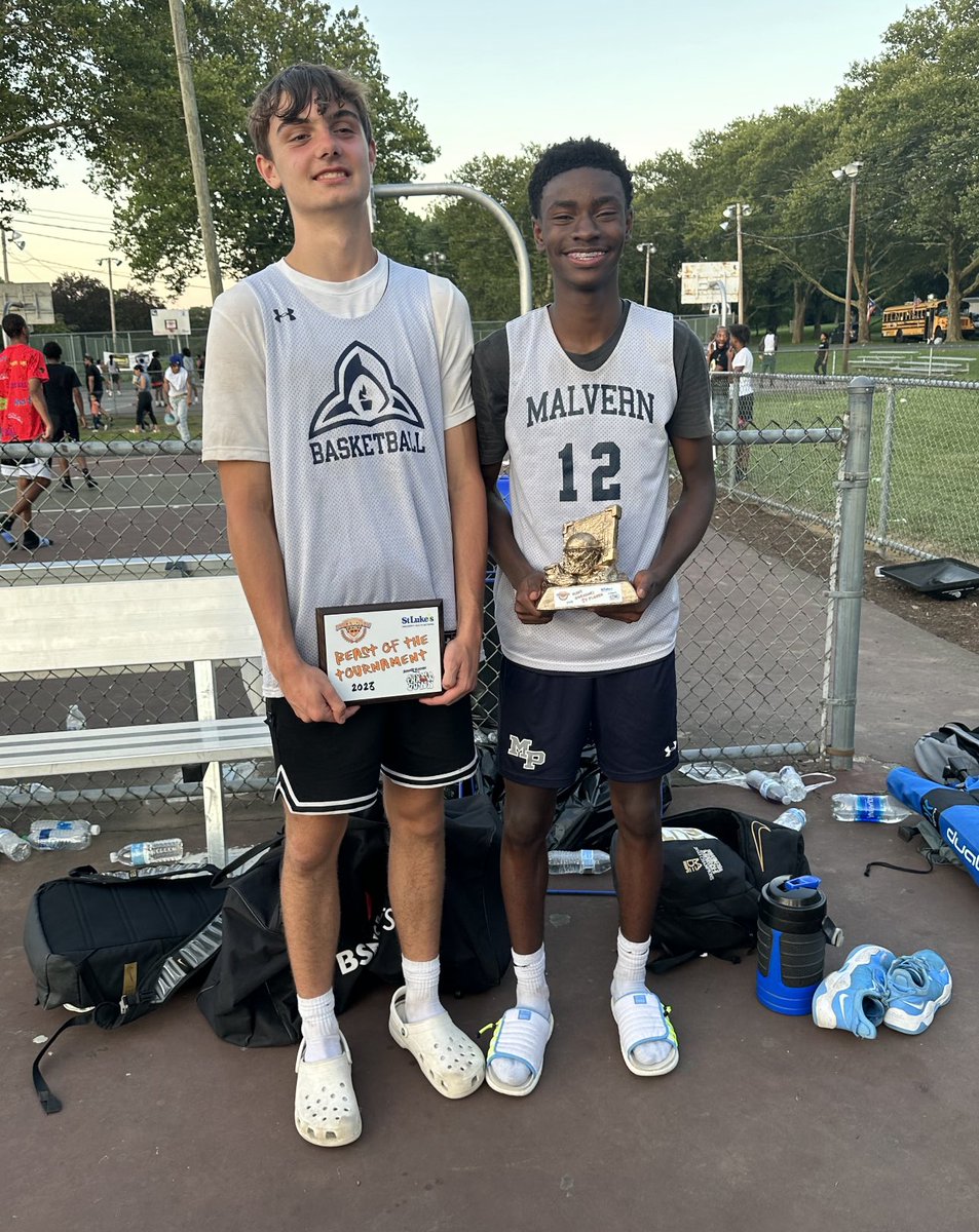 DPS_BASKETBALL's tweet photo. Congrats to these two #DPSTFF Freshmen of @mpfriarhoops bringing home the π @A_TownThrowDown this weekend. Young and Dangerous @marvinreed27 @nickharken_ πͺπͺ
@TeamFinalRed @TeamFinalEYBL https://t.co/oqtf6jQ1e7