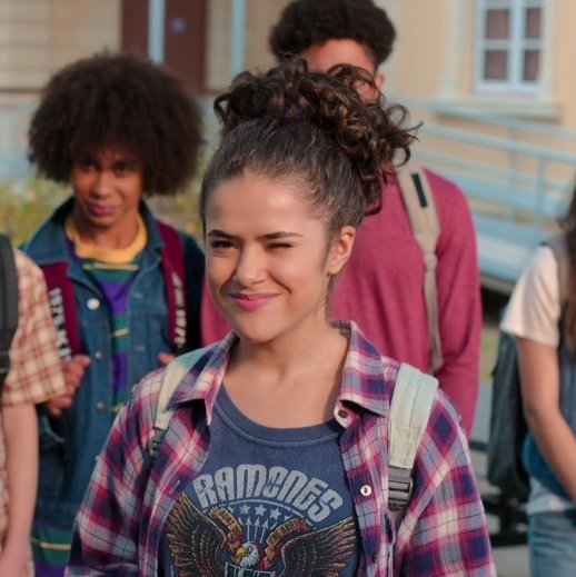 "fabrício... pose de bad boy, mas, no fundo, é só um menininho inseguro viu? essa agressividade é um problema de autoestima, cê sabe né?" #DeVoltaAos15