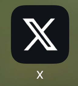 AlanSeales's tweet photo. 1) I caught the weird time when the app name updated before the icon
2) I just threw up in my mouth a little
3) catch me on Threads while X continues to follow a path of slow demise https://t.co/pyBUQONKAV