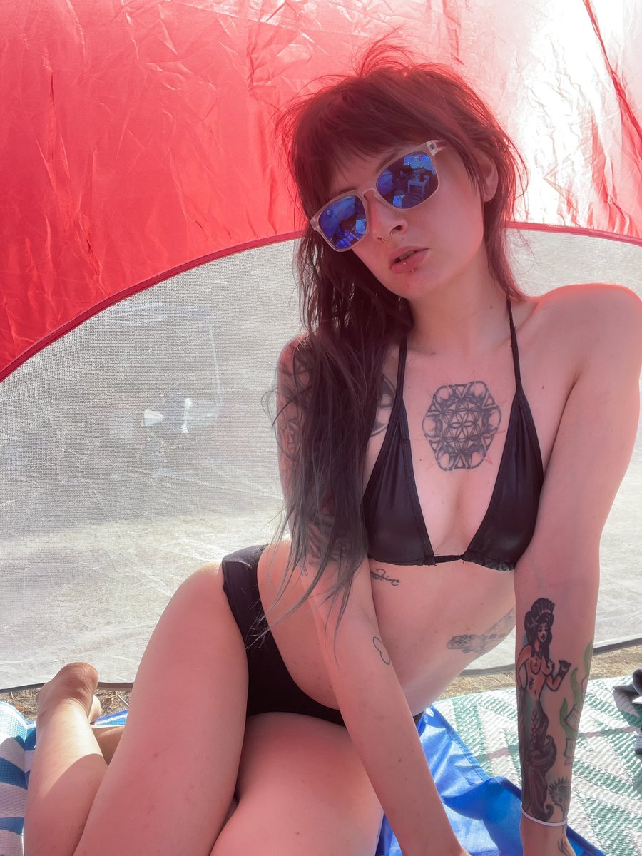 𝒮𝓉❀𝓇𝓂𝓎 tweet media