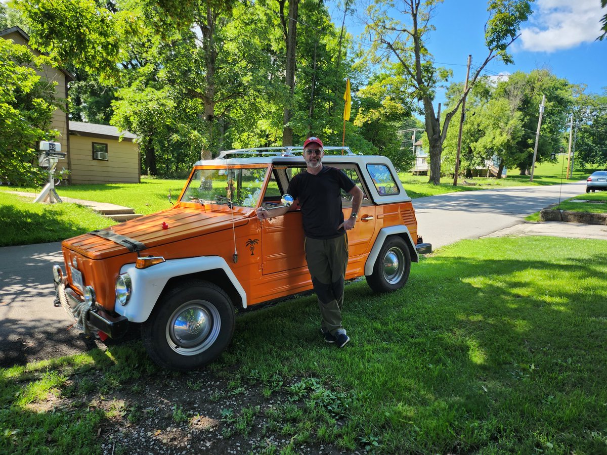 In wny for 40th Wilson high school reunion. Ask my bro to borrow a car... He says... 'I got just the thing'
#vwthing #Volkswagen
#wilsonny