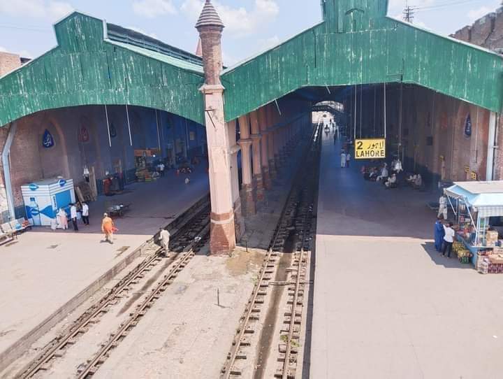 (🚩@nshuman dwivedi) tweet media