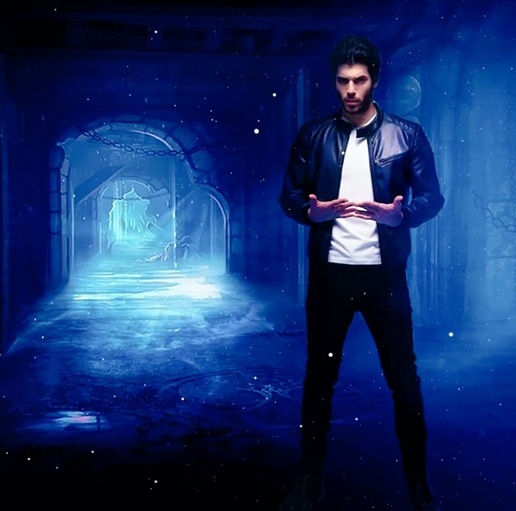 Buenos días.  🌬🍀

#CanYaman♡