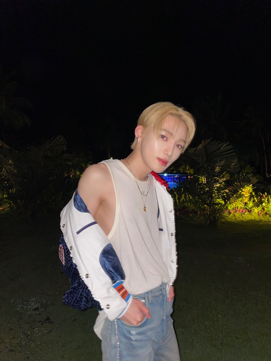 WE_THE_BOYZ's tweet photo. ❤️Summer Christmas💚
#NewShot https://t.co/VCv9ygkK59