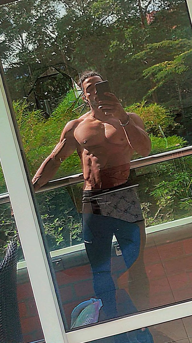 Oshercox's tweet photo. I would like to be your neighbor, does it bother you?🤫🔥
https://t.co/zXp6DJzzM5 https://t.co/BFGHBXHwhu