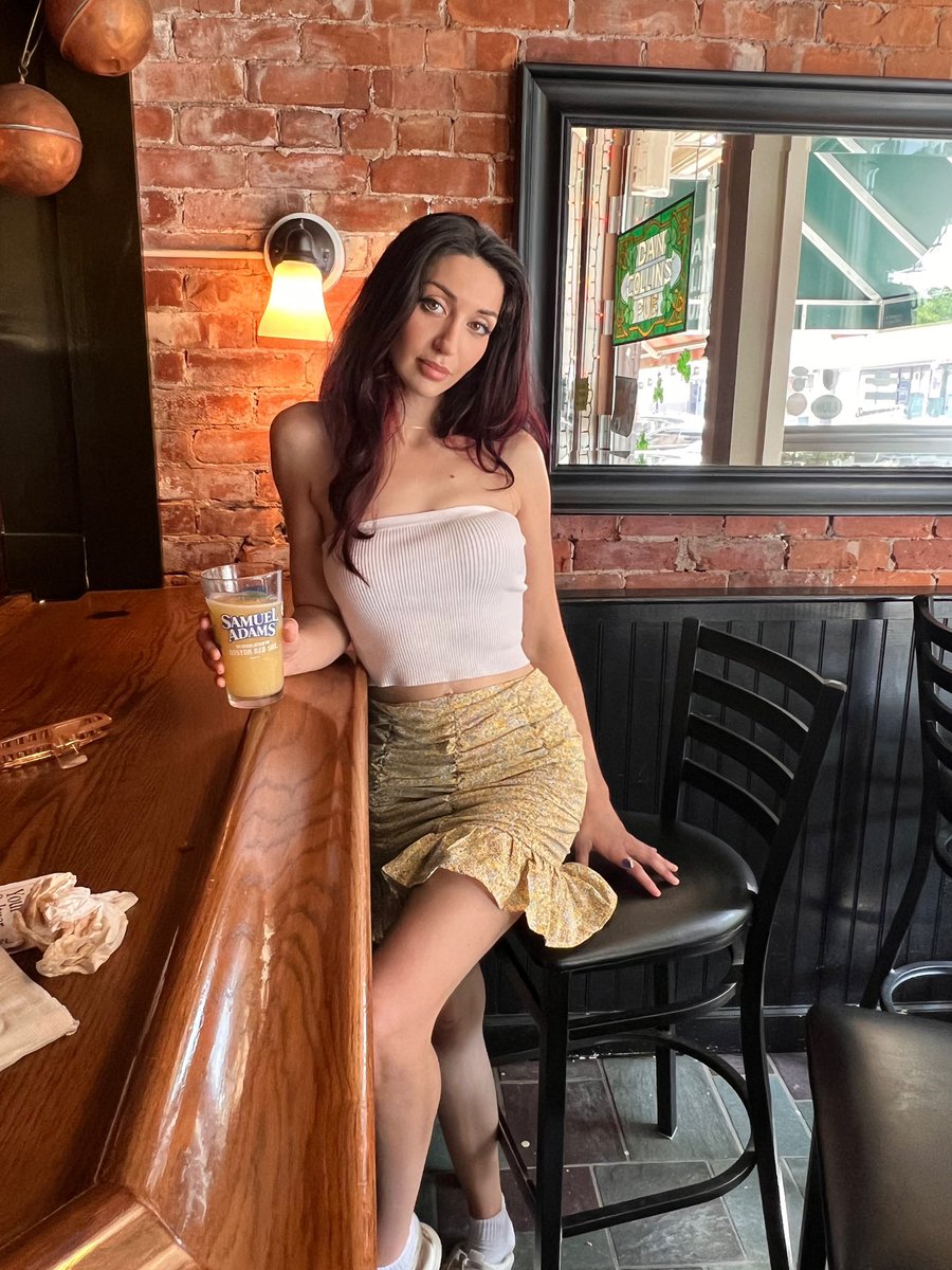 AltSkarlet's tweet photo. Day beer #nsfwtw #twitterbabe #nsfw_twt https://t.co/KeR1drgtVf