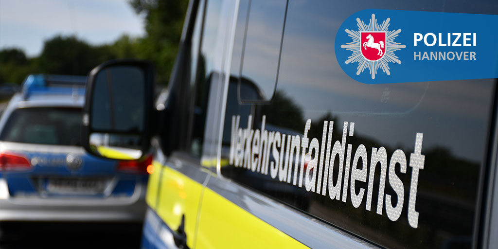 Polizei_H's tweet image. 🔵 Verkehrsunfall mit sechs Verletzten 🔵

Am Freitag sind auf der L460 in #Springe zwei Pkw miteinander kollidiert und insgesamt sechs Personen verletzt worden. Neben Polizei und Feuerwehr war auch ein Rettungshubschrauber im Einsatz.

Weitere Infos: fcld.ly/8bflywg
