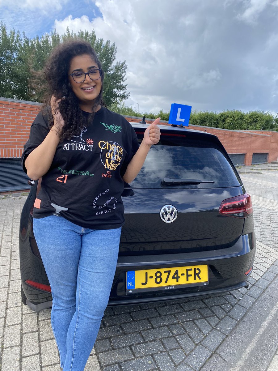 KamranLicense's tweet photo. Rimsha is geslaagd voor haar rijbewijs. Namens Rijschool License, van harte gefeliciteerd.
#rijschoollicense #rijbewijs #slagen #rijschool #autorijschool #geslaagd #gratisproefles #hoogslagingspercentage #betalenintermijnen #voordeligepaketten #cbr #cbramsterdam #faalangst https://t.co/dLFBc6fosj