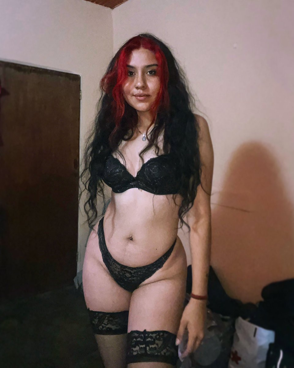 newdemon_'s tweet photo. Buenas noches✨ https://t.co/ncqfDxaITx
