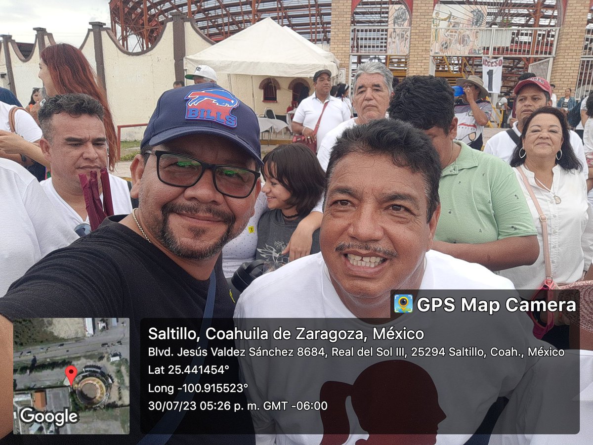 cguzmanh's tweet photo. Apoyando a sheinbaum https://t.co/GIpn4DFsYr