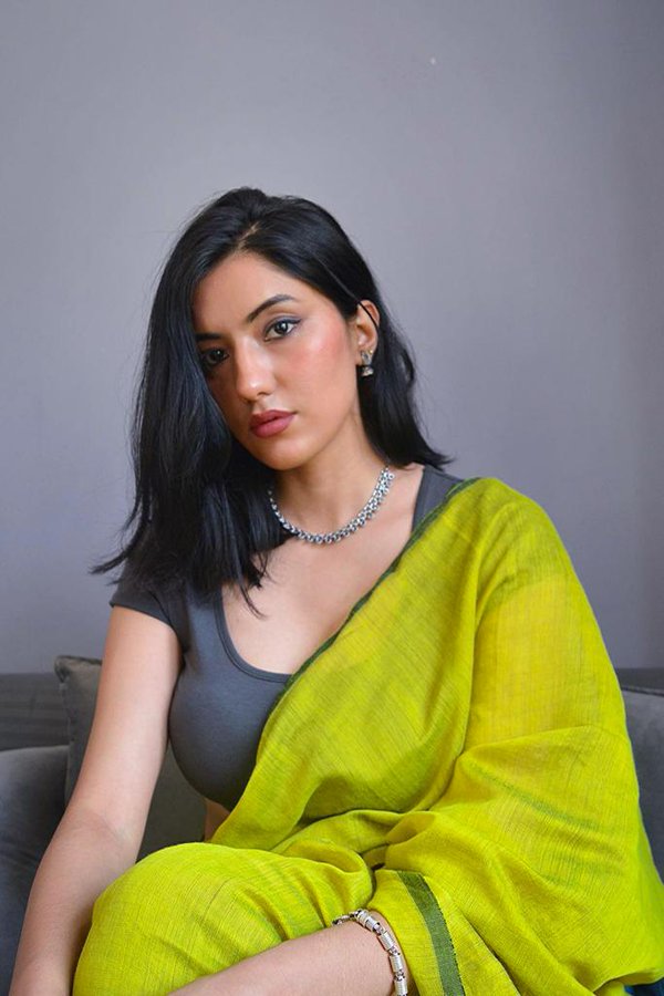 F2VAlRNaIAAJr2D?format=jpg&name=900x900